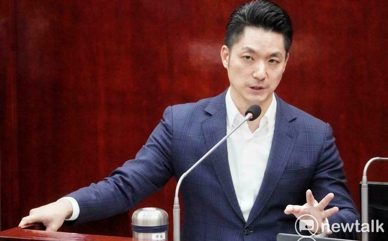 蔣萬安長子赴美交換惹特權爭議 陳時奮再爆：「矽谷律師」6度遭停權